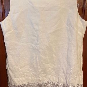 back button closure blouse